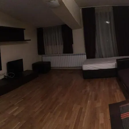 Seasons Club